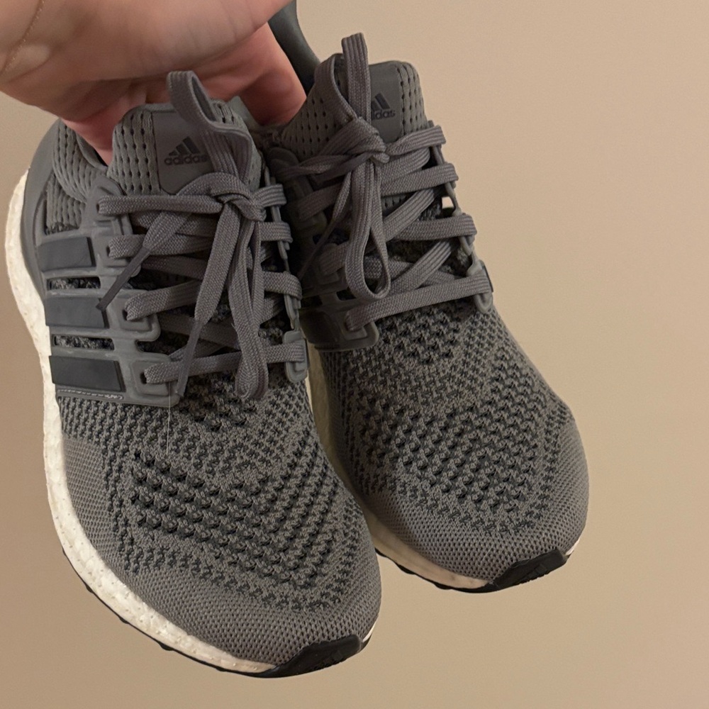 ADIDAS ULTRABOOST WOMENS SHOES